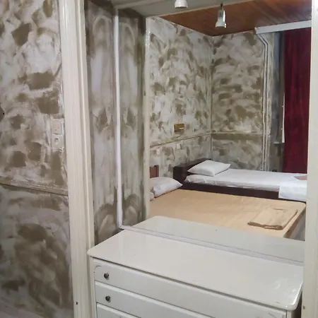 Feron Hotel